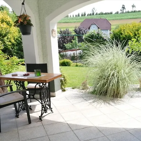 Apartment In Oed-oehling Near Danube River *