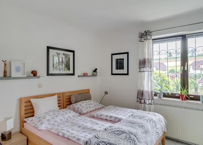 In Oed-oehling Near Danube River Apartment